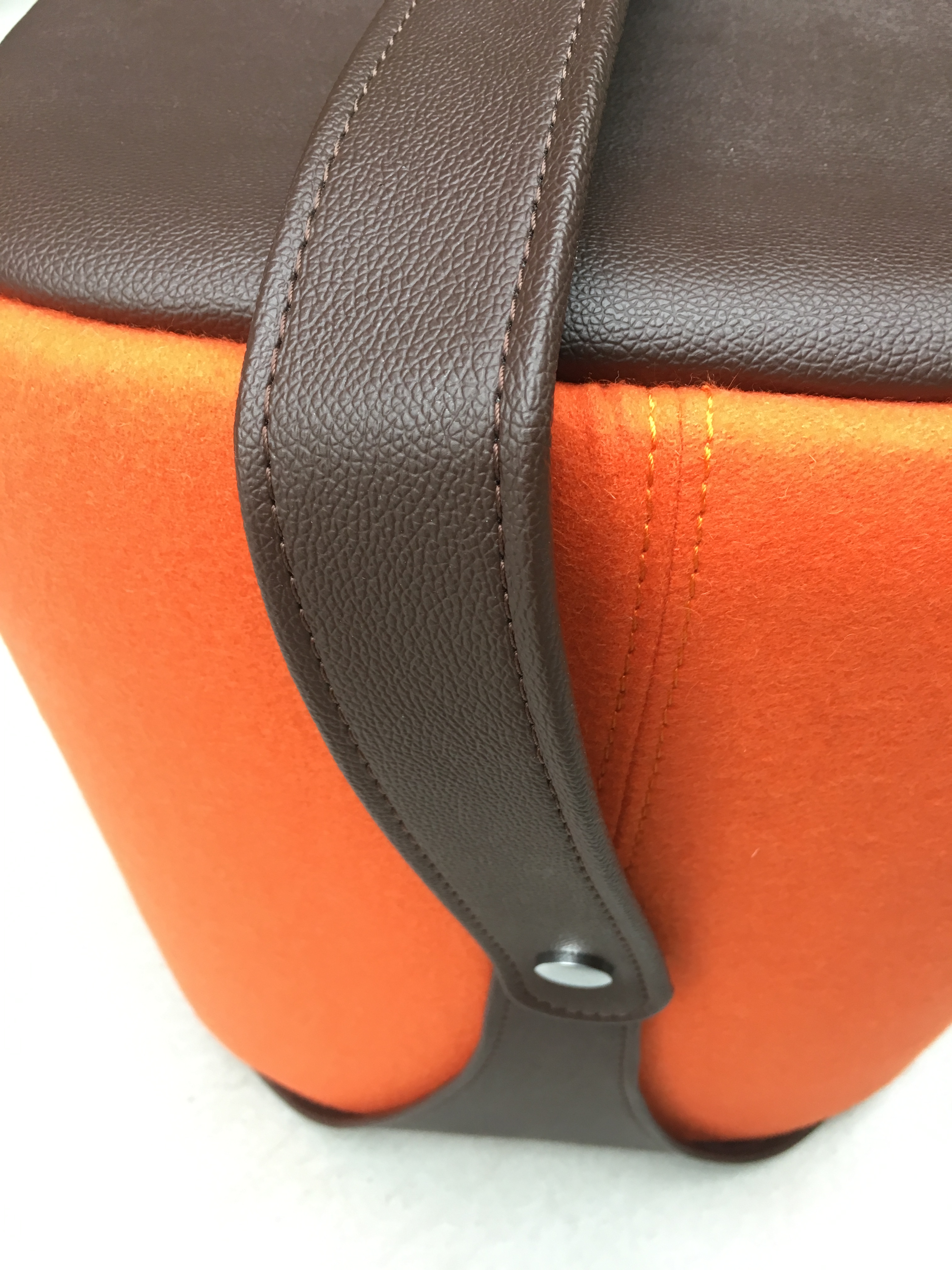 开云（中国） - 坐具|吧椅/凳子|办公家具|设计师家具|马鞍凳