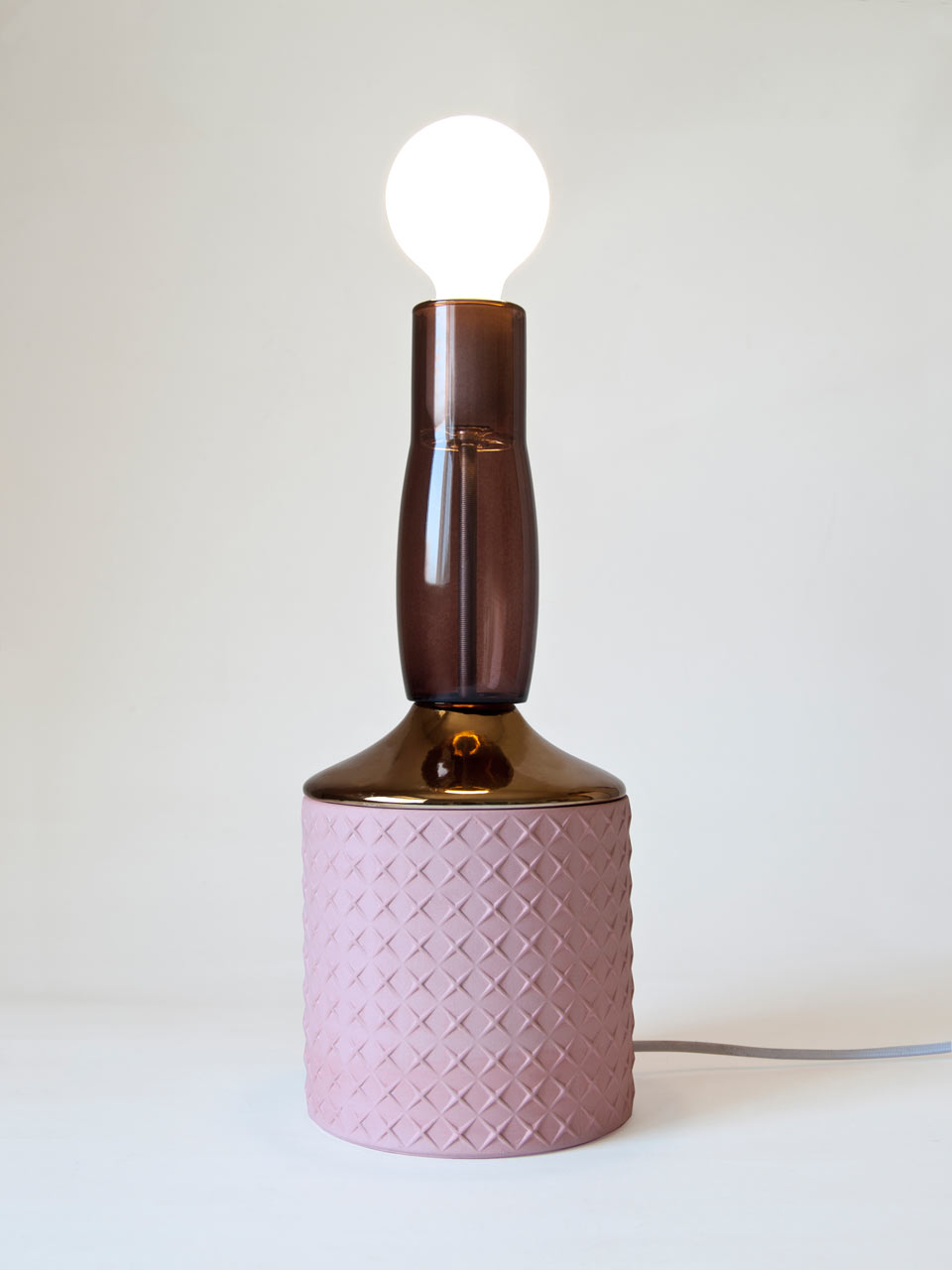 开云（中国） - 灯饰|台灯|办公家具|设计师家具|MRND