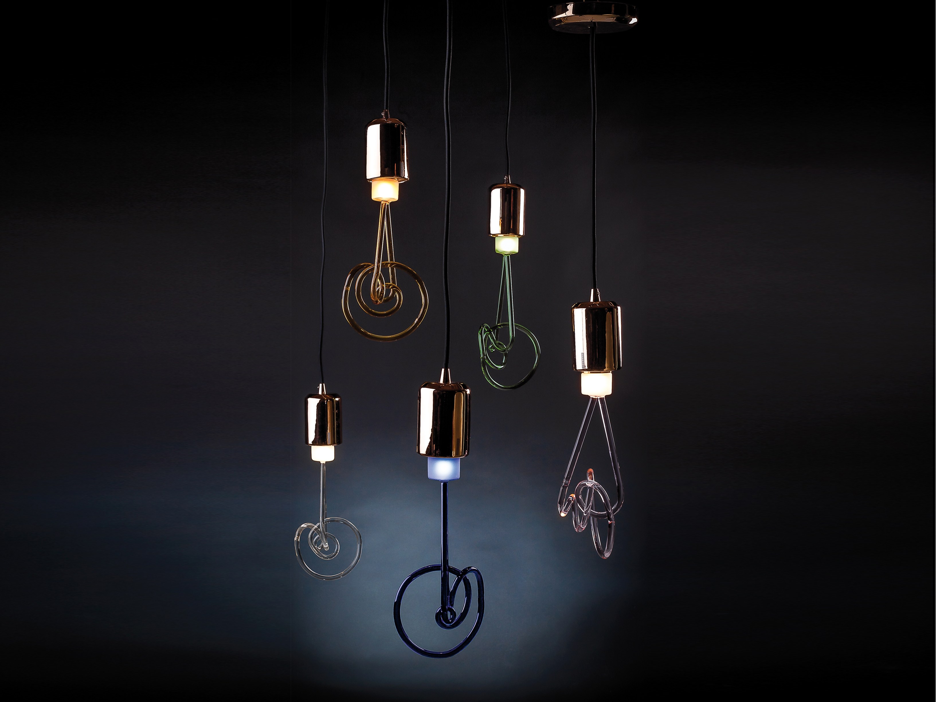 开云（中国） - 灯饰|吊灯|办公家具|设计师家具|扭曲灯