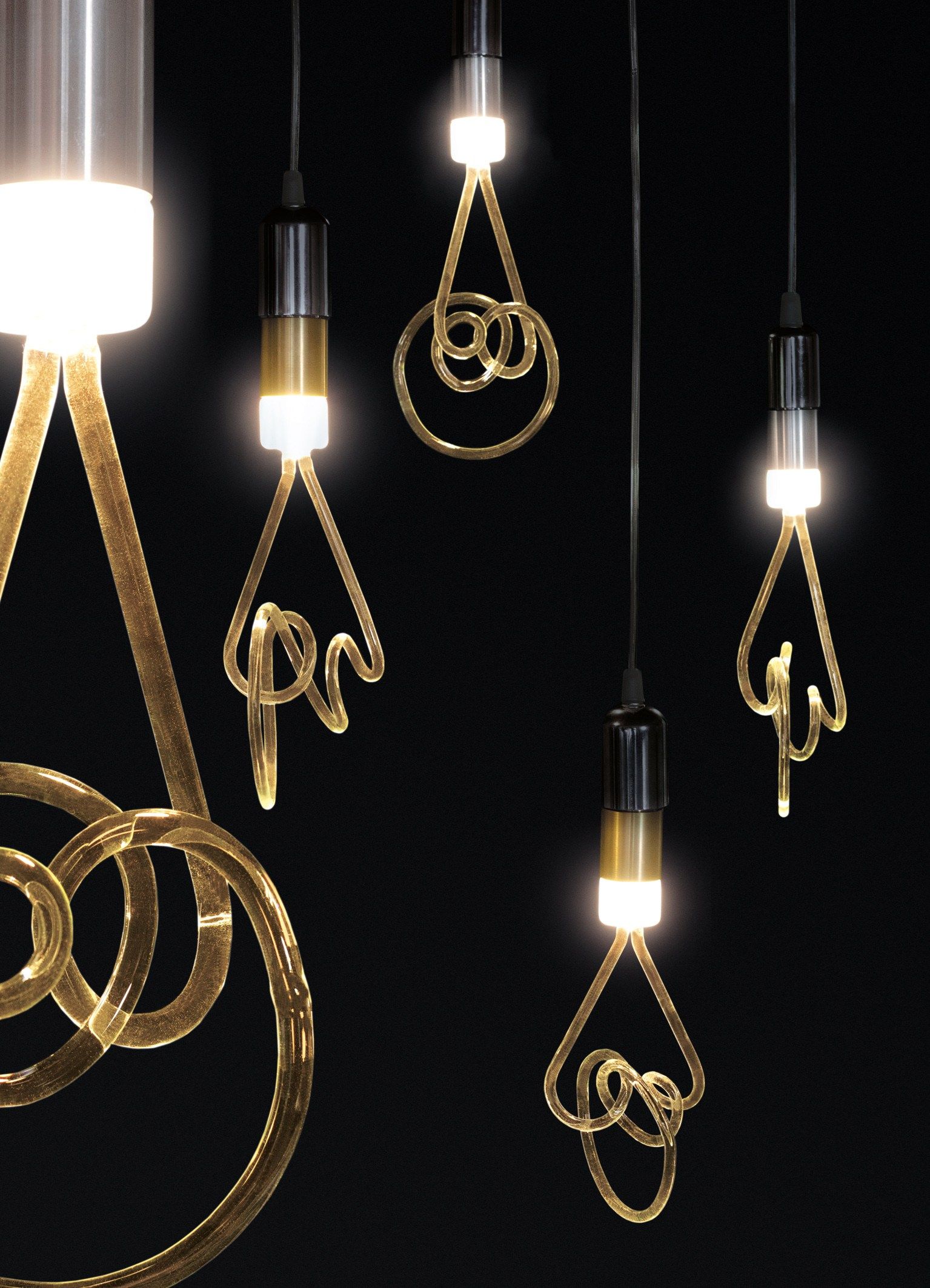 开云（中国） - 灯饰|吊灯|办公家具|设计师家具|扭曲灯