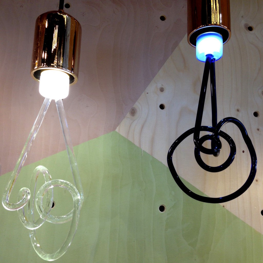 开云（中国） - 灯饰|吊灯|办公家具|设计师家具|扭曲灯