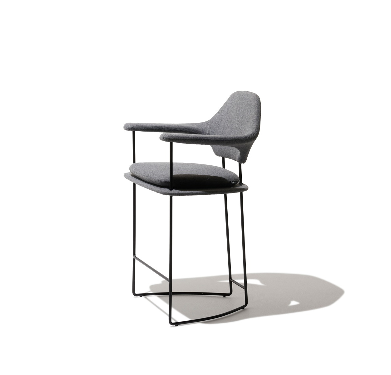 开云（中国） - 坐具|吧椅/凳子|办公家具|设计师家具|Mova吧椅