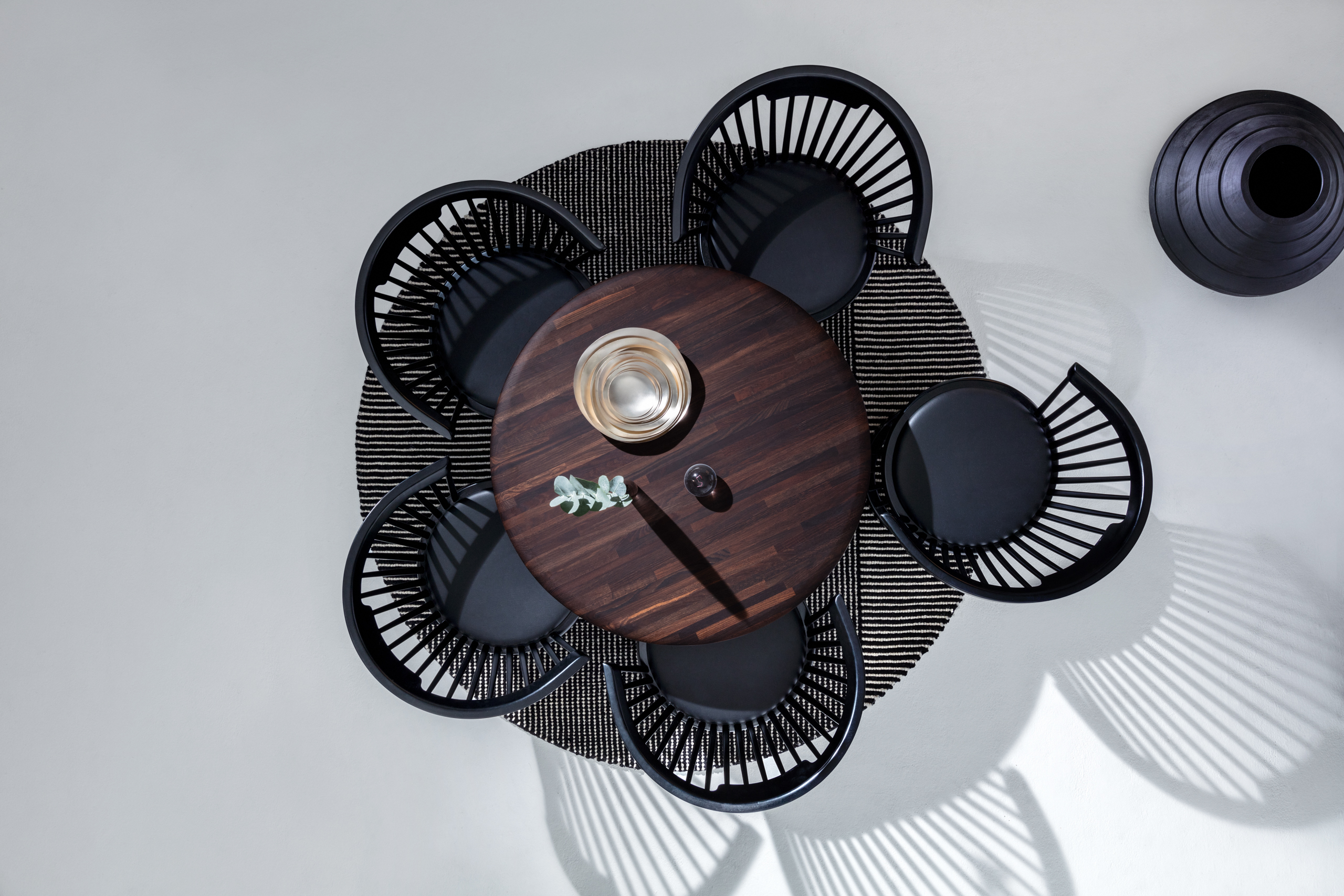 开云（中国） - 桌几|咖啡桌|办公家具|设计师家具|风扇咖啡桌