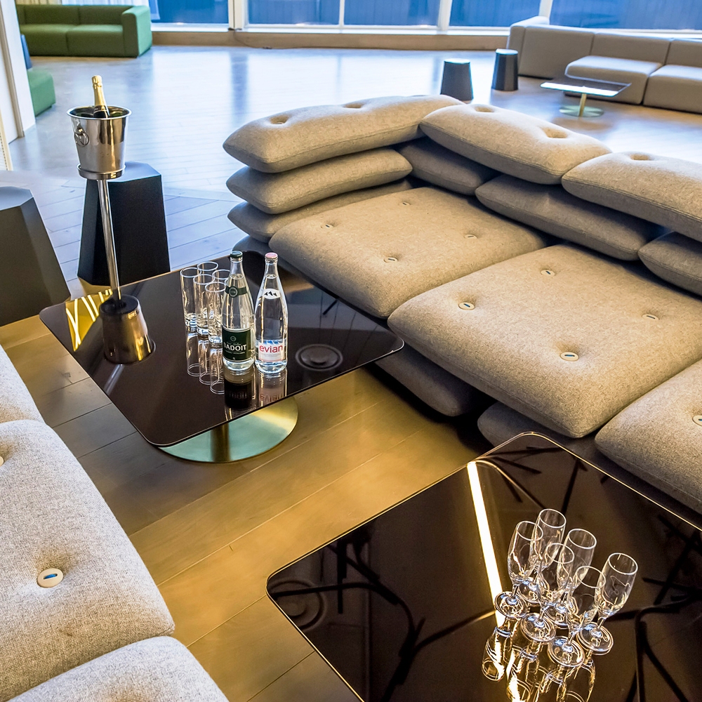 开云（中国） - 桌几|咖啡桌|办公家具|设计师家具|Flash咖啡桌