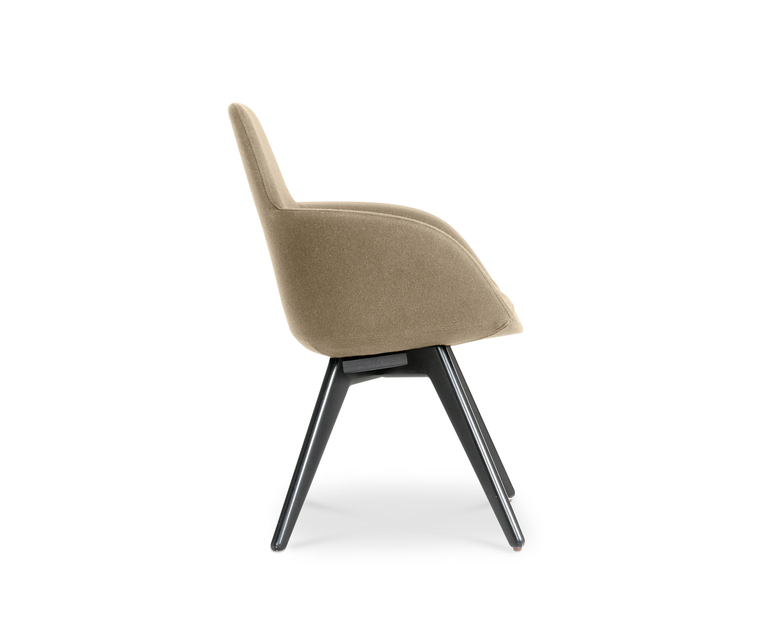 开云（中国） - 坐具|休闲椅|办公家具|设计师家具|勺型高背椅