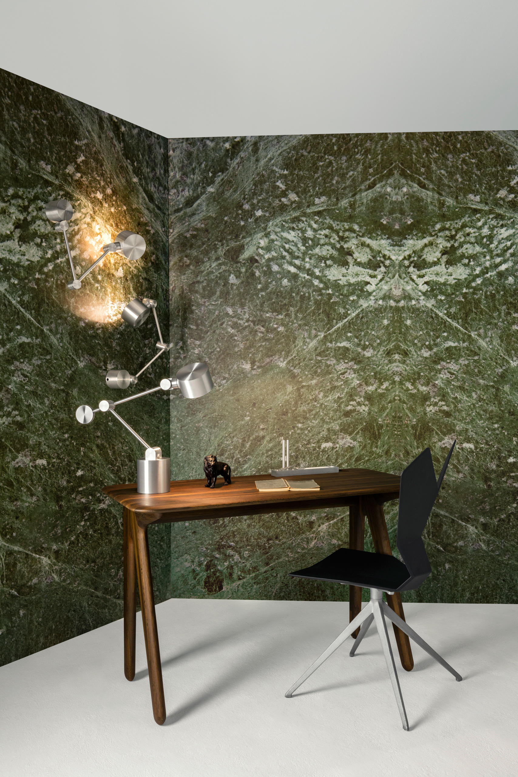 开云（中国） - 桌几|餐桌|办公家具|设计师家具|Slab餐桌