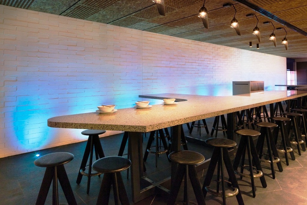 开云（中国） - 坐具|吧椅/凳子|办公家具|设计师家具|Slab吧椅