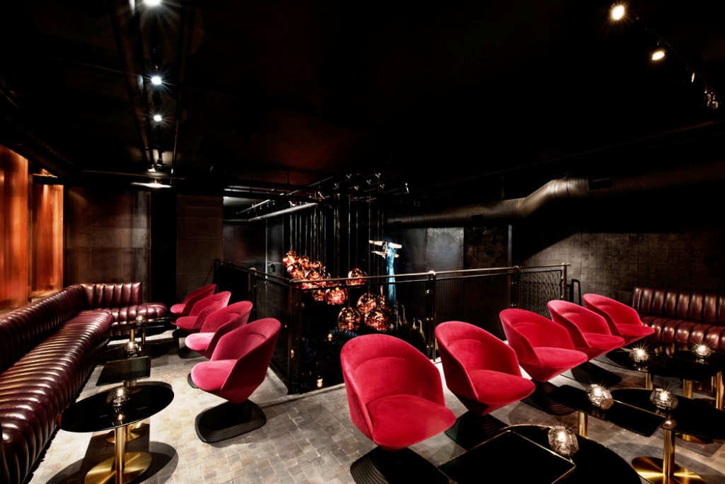 开云（中国） - 坐具|休闲椅|办公家具|设计师家具|枢轴休闲椅