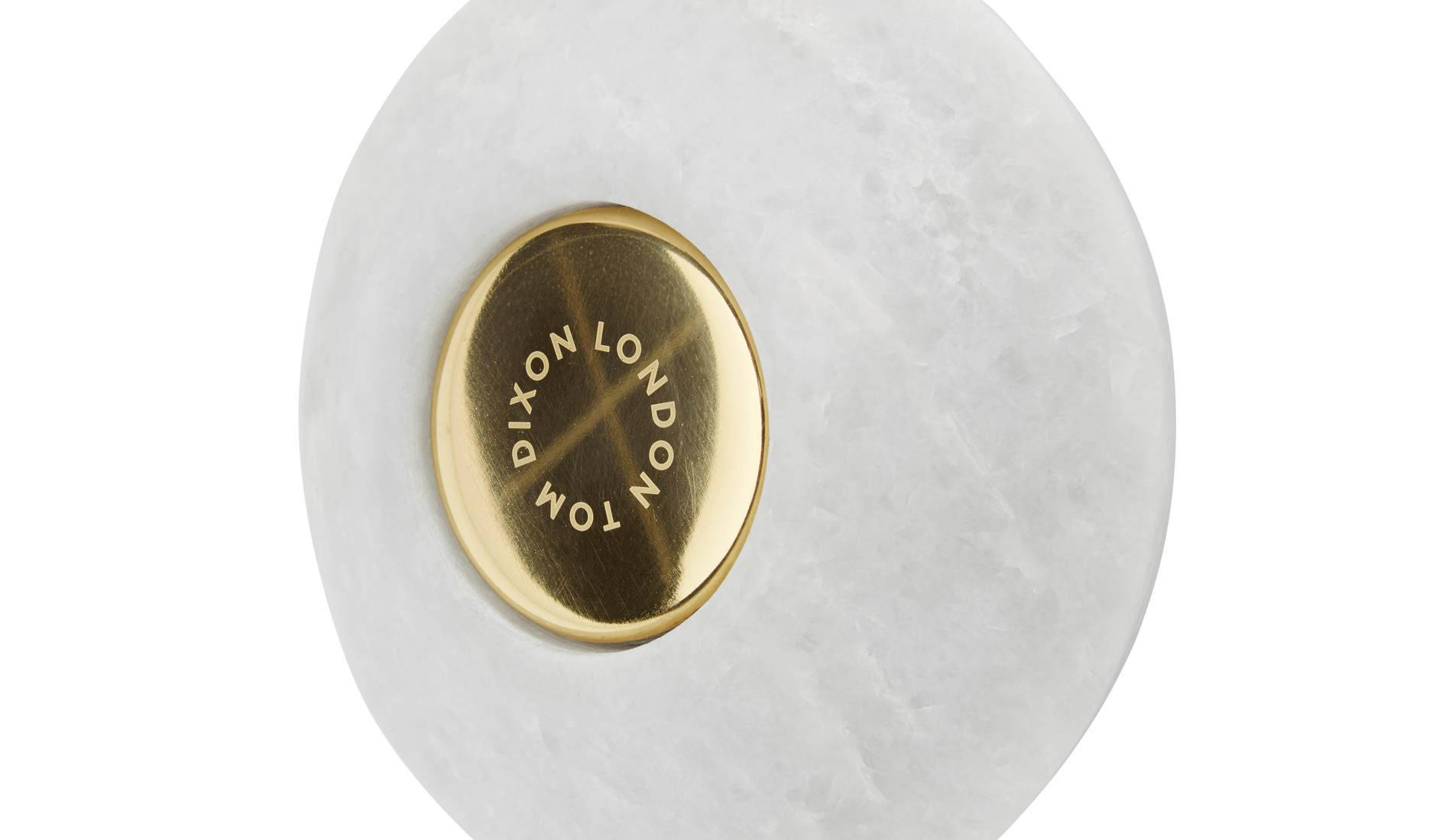 开云（中国） - 附件|饰品|办公家具|设计师家具|石头黄铜烛台