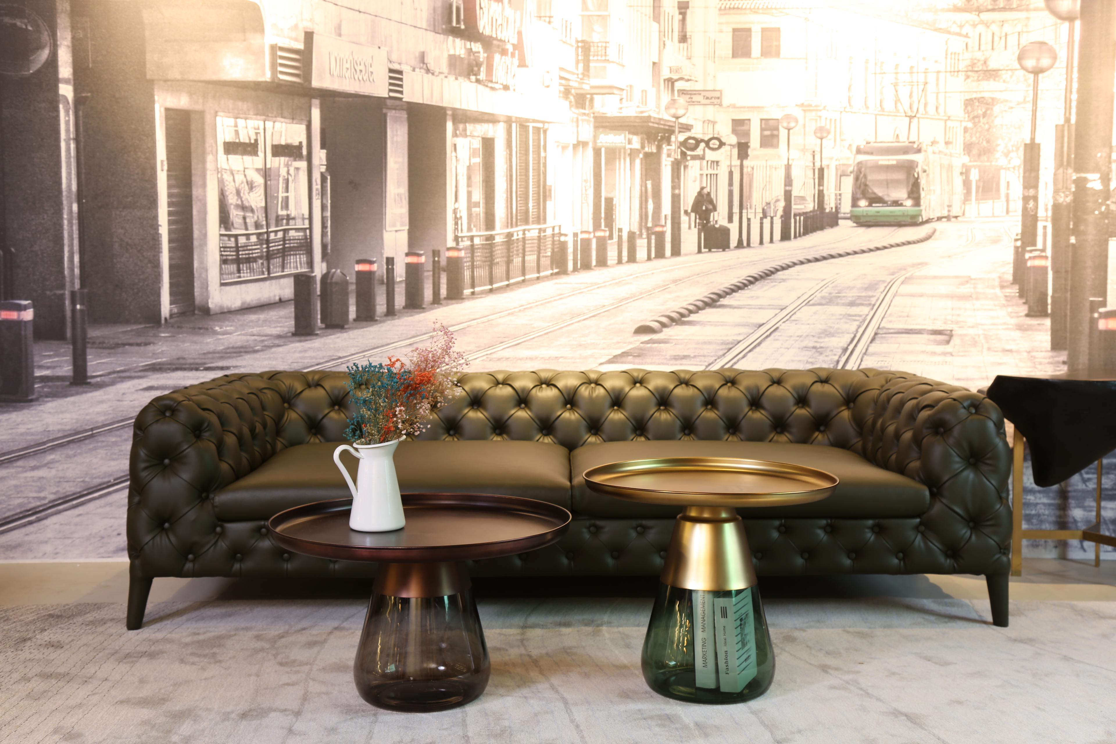 开云（中国） - 桌几|茶几/边几|办公家具|设计师家具|手捧系列茶几