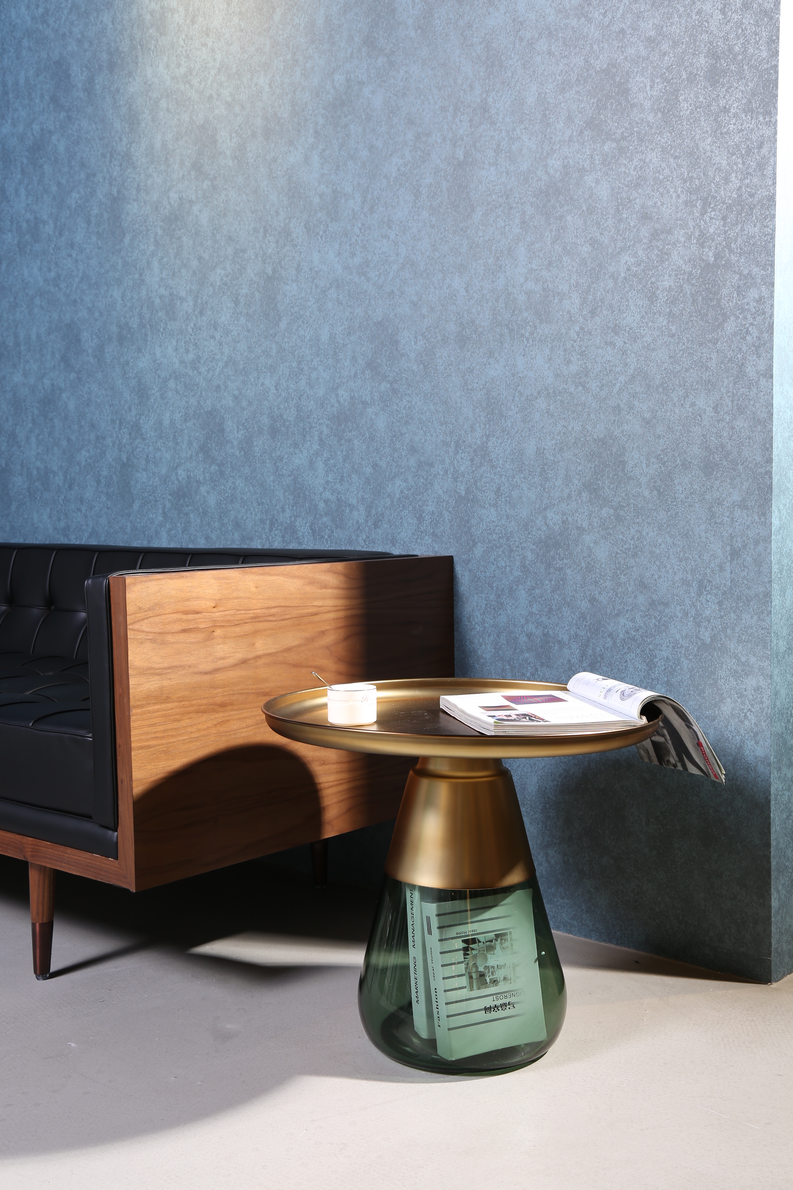 开云（中国） - 桌几|茶几/边几|办公家具|设计师家具|手捧系列茶几