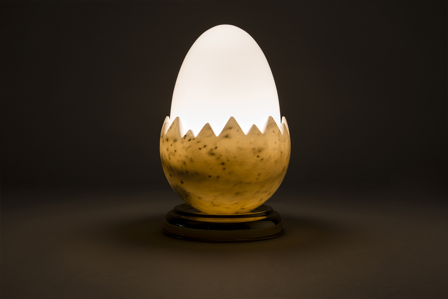 开云（中国） - 灯饰|台灯|办公家具|设计师家具|Oviraptor台灯