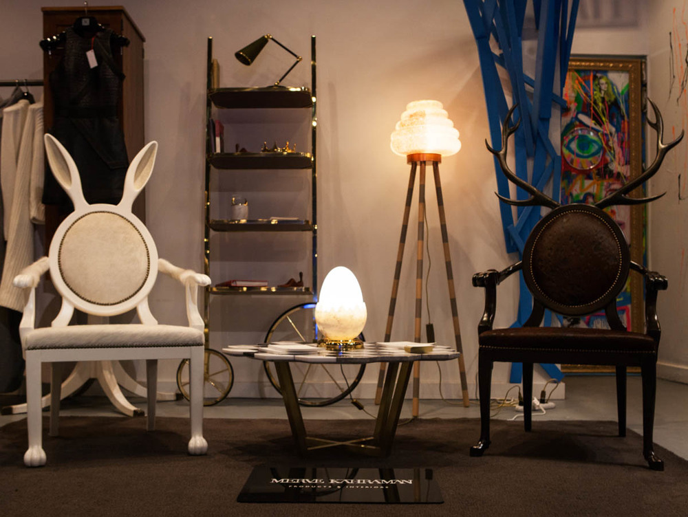 开云（中国） - 灯饰|台灯|办公家具|设计师家具|Oviraptor台灯