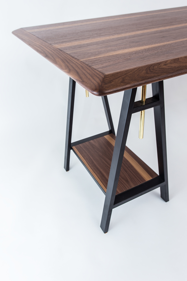 开云（中国） - 桌几|办公桌|办公家具|设计师家具|工作台