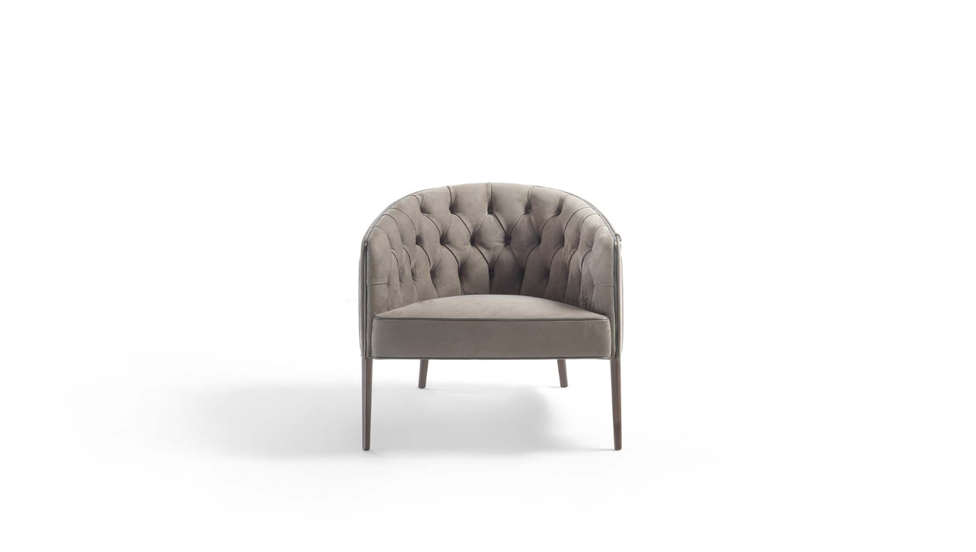 开云（中国） - 坐具|休闲椅|办公家具|设计师家具|POGGI CAPITONNE