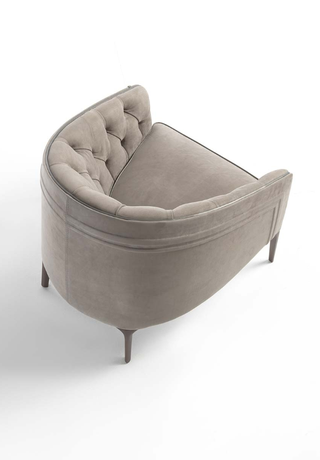 开云（中国） - 坐具|休闲椅|办公家具|设计师家具|POGGI CAPITONNE