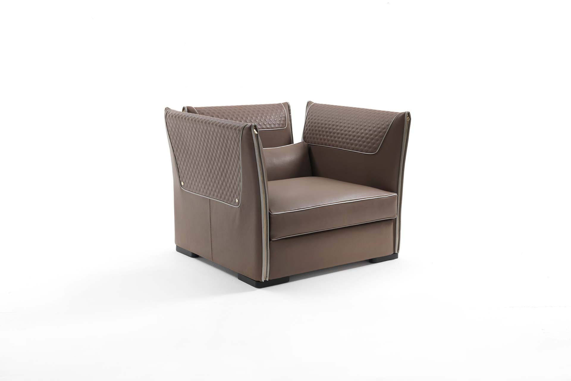 开云（中国） - 坐具|沙发|办公家具|设计师家具|Clivio 沙发