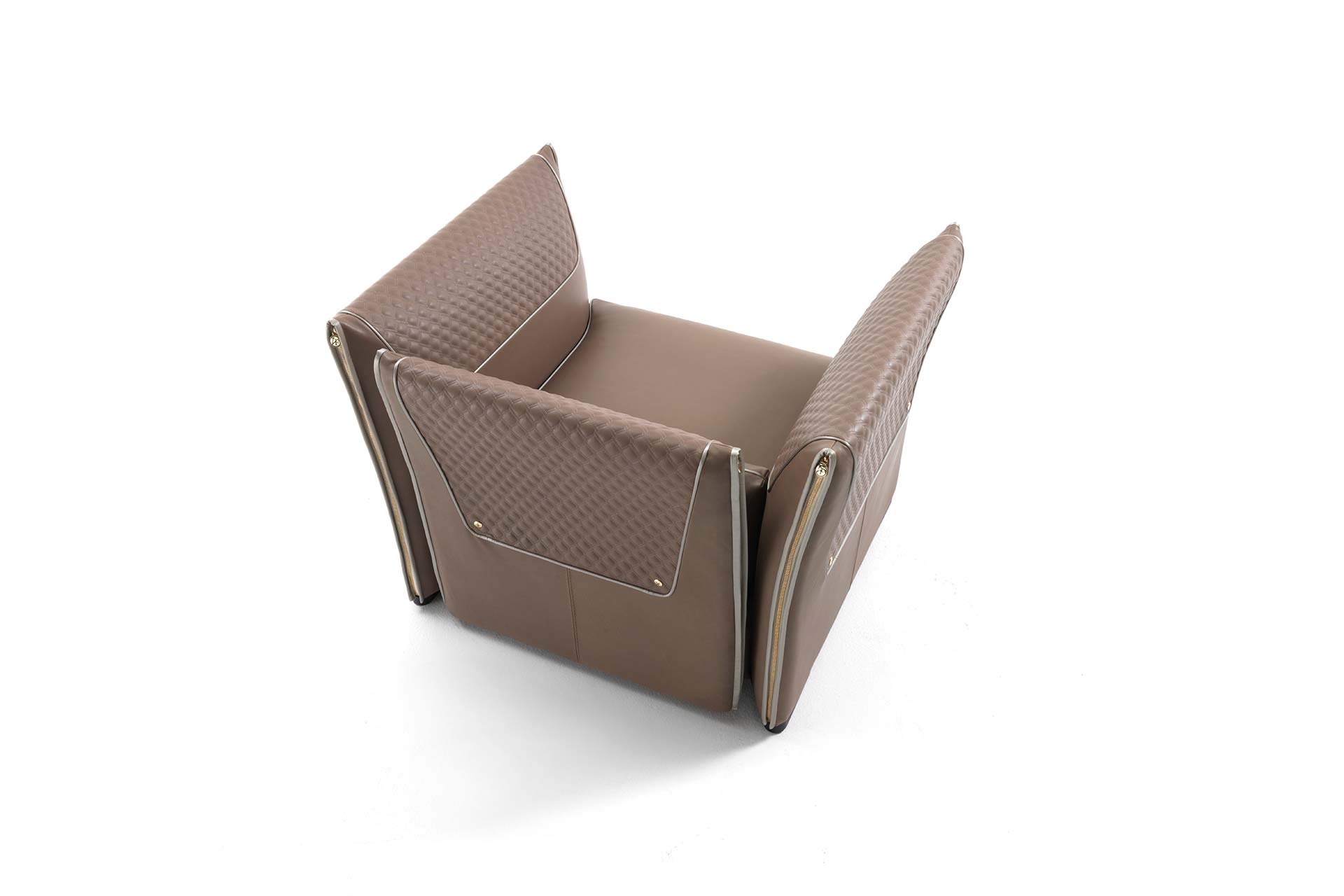 开云（中国） - 坐具|沙发|办公家具|设计师家具|Clivio 沙发