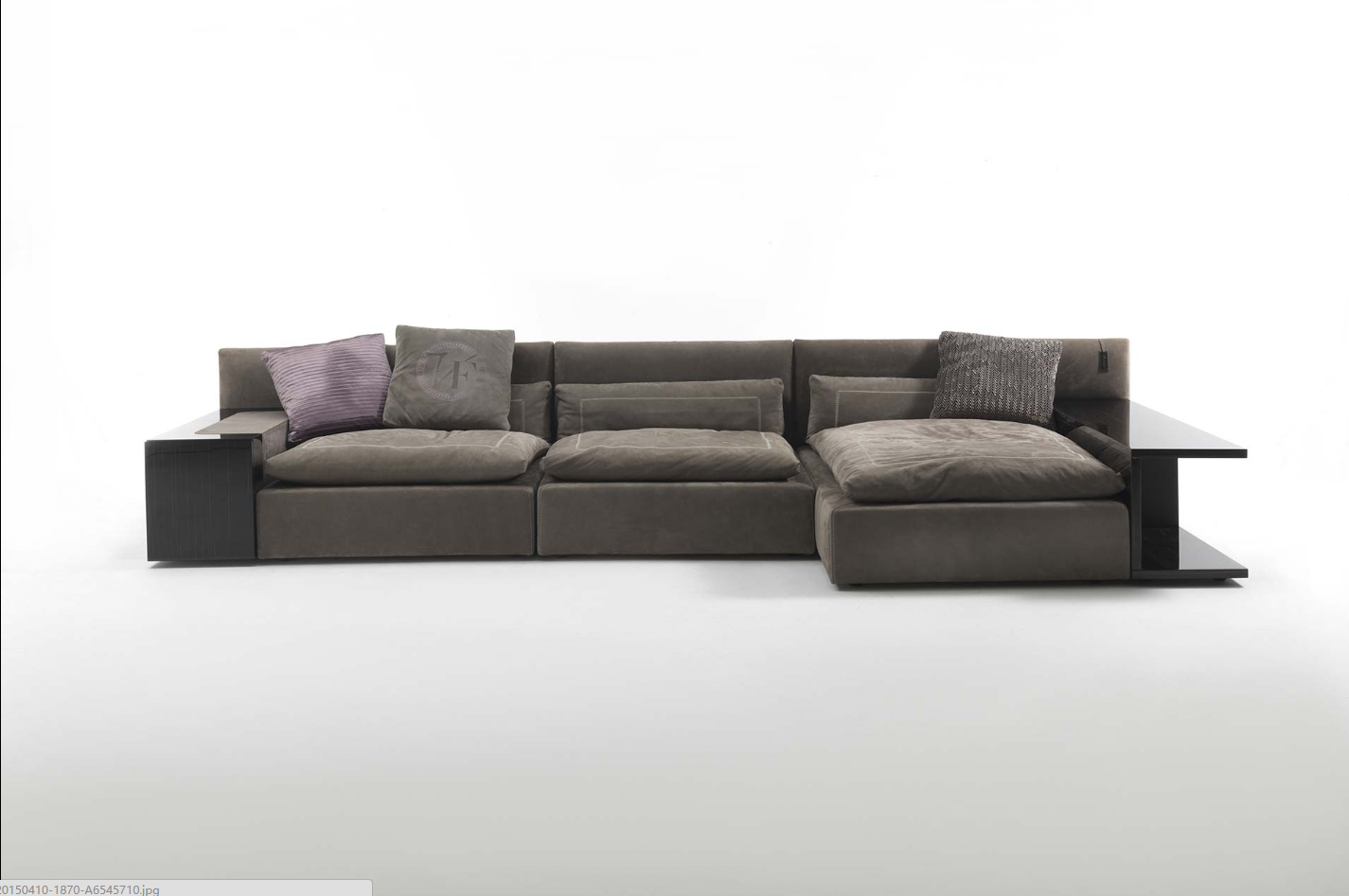 开云（中国） - 坐具|沙发|办公家具|设计师家具|Savoia 沙发