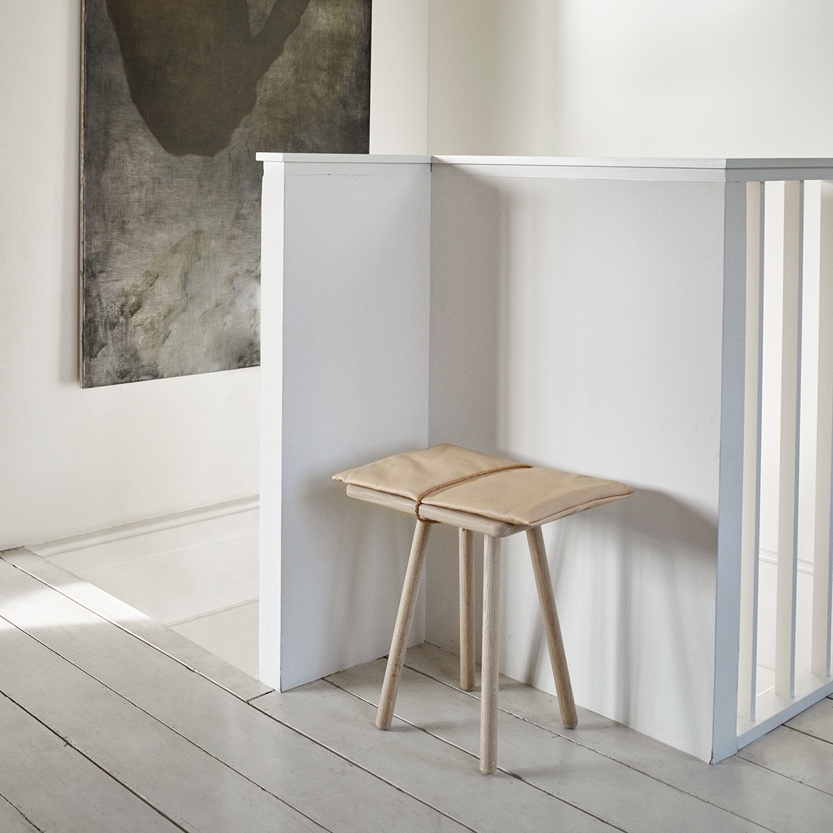 开云（中国） - 坐具|吧椅/凳子|办公家具|设计师家具|GEORG 凳子