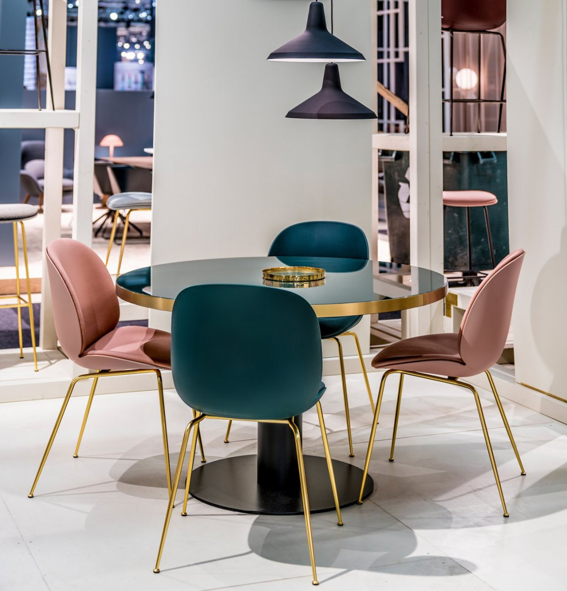 开云（中国） - 坐具|餐椅|办公家具|设计师家具|甲壳虫餐椅