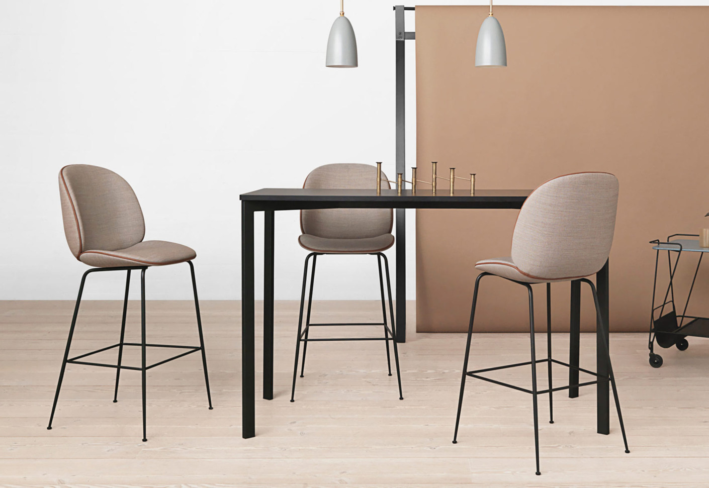 开云（中国） - 坐具|吧椅/凳子|办公家具|设计师家具|甲壳虫吧椅