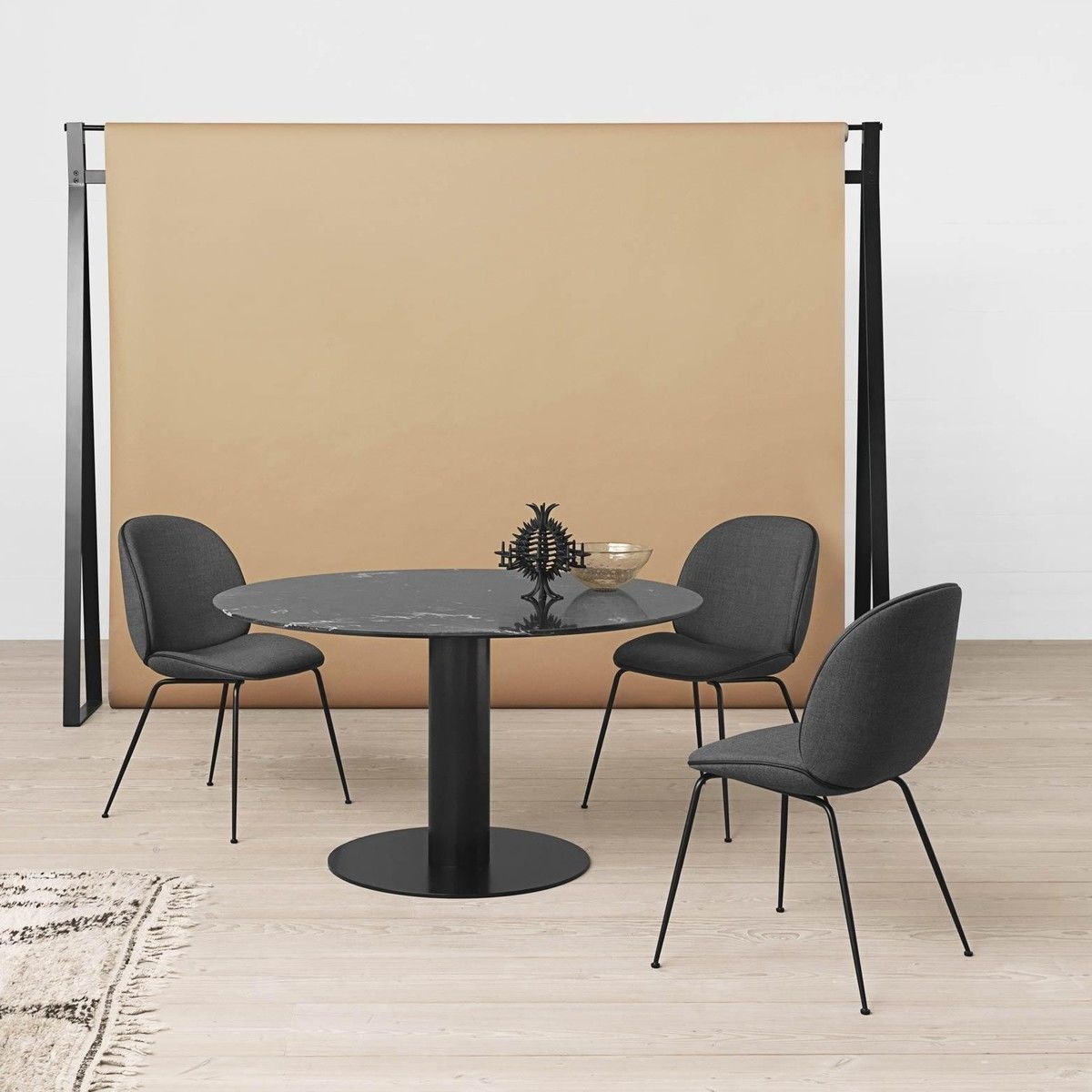 开云（中国） - 坐具|餐椅|办公家具|设计师家具|甲壳虫餐椅