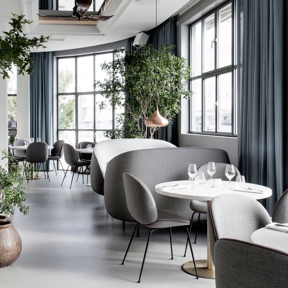 开云（中国） - 坐具|餐椅|办公家具|设计师家具|甲壳虫餐椅