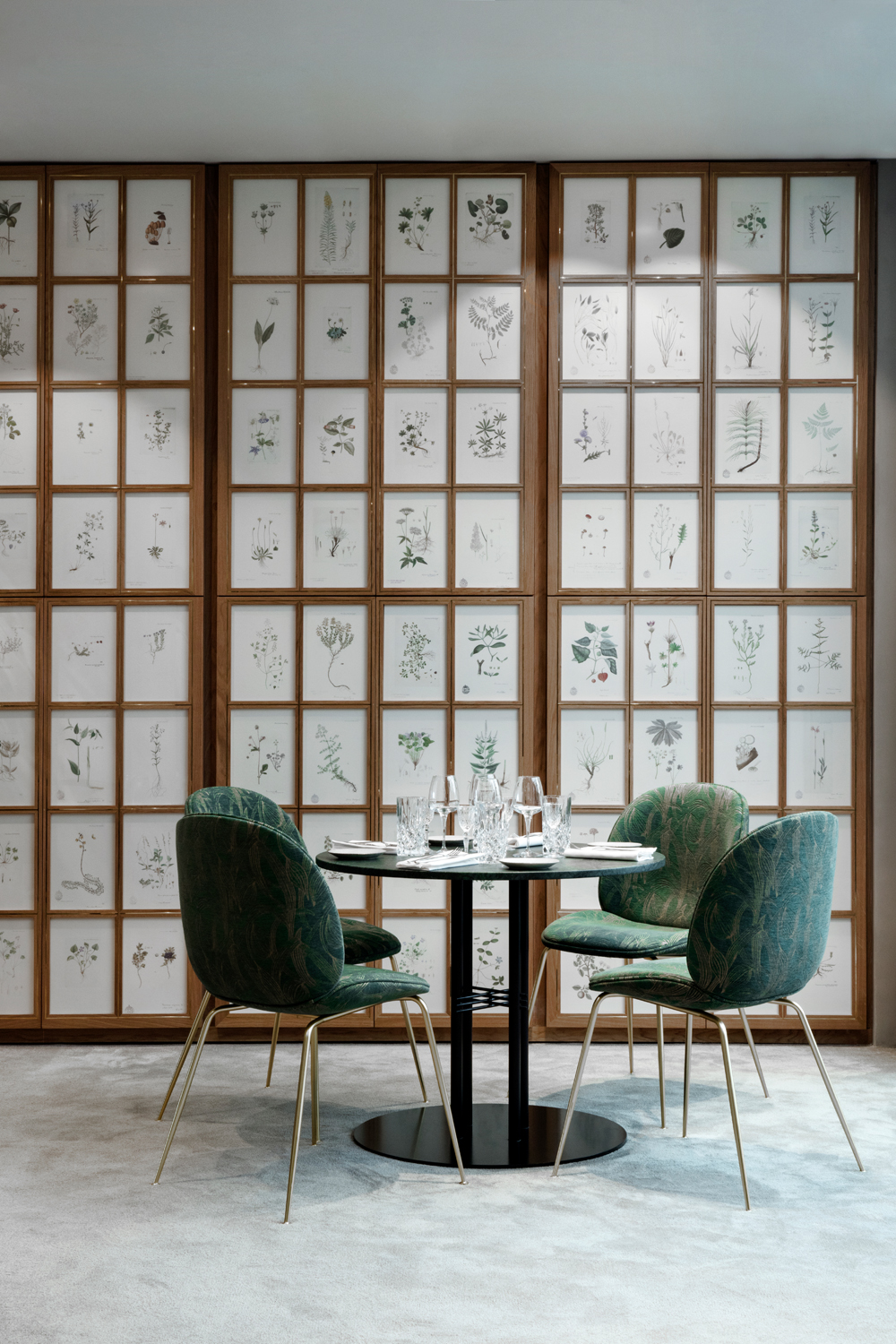 开云（中国） - 桌几|餐桌|办公家具|设计师家具|TS圆柱餐桌