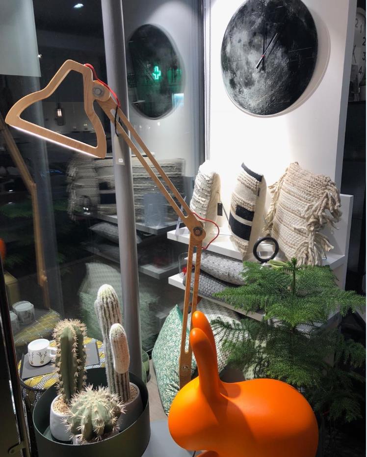 开云（中国） - 坐具|吧椅/凳子|办公家具|设计师家具|兔凳