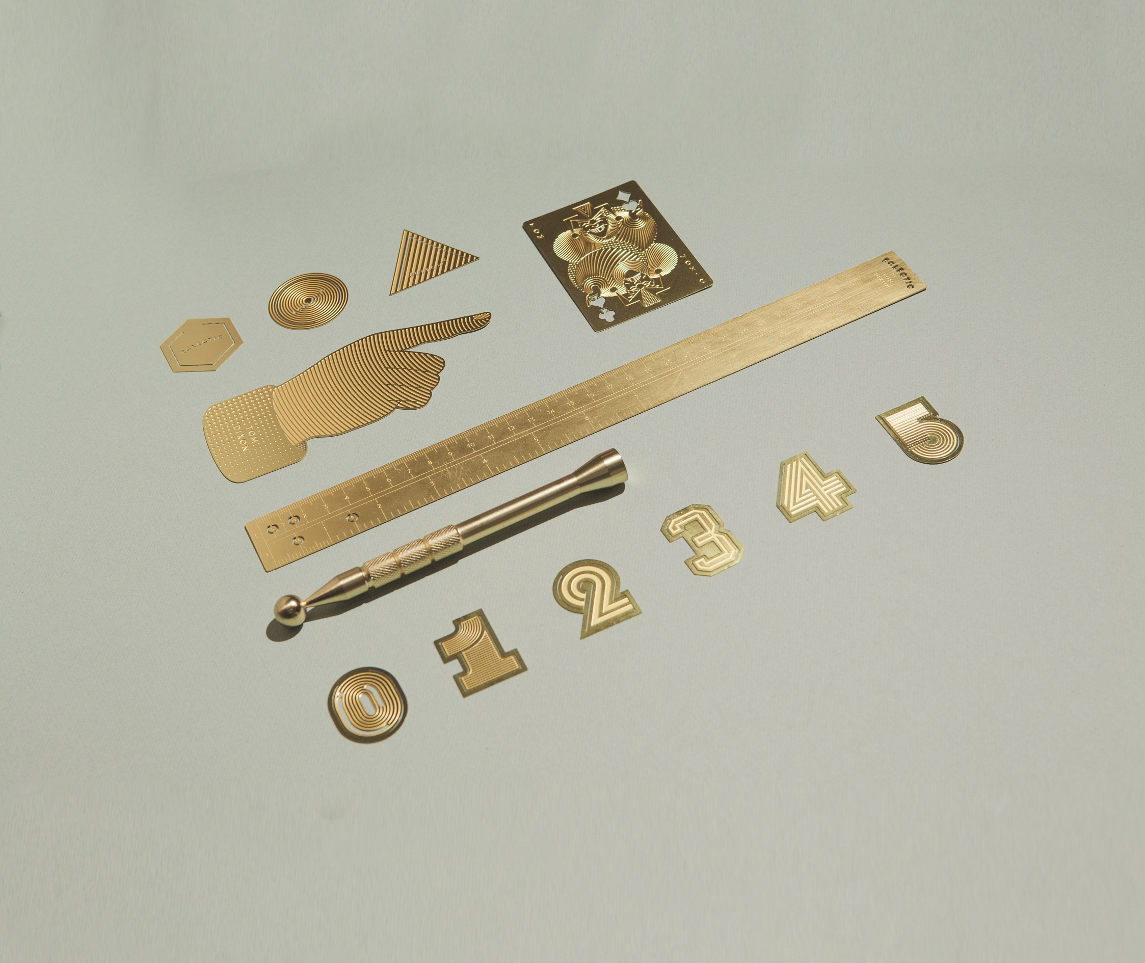 开云（中国） - 附件|饰品|办公家具|设计师家具|手型书签