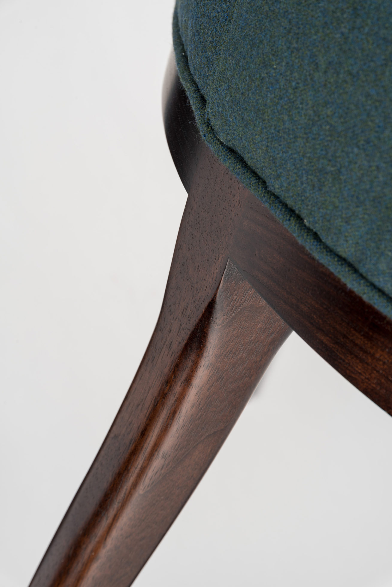 开云（中国） - 坐具|餐椅|办公家具|设计师家具|Oxalis 椅子