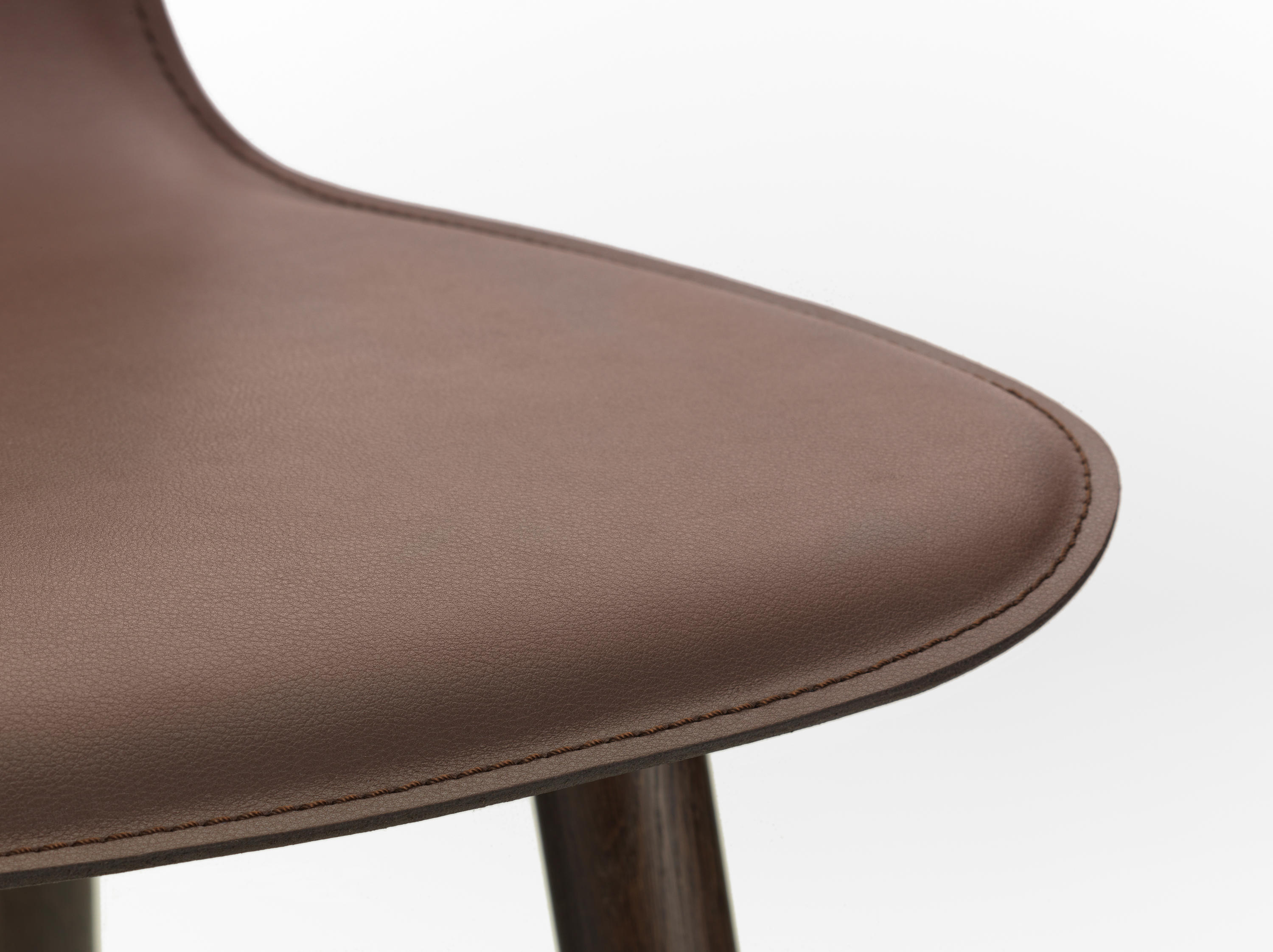 开云（中国） - 坐具|餐椅|办公家具|设计师家具|哈尔餐椅