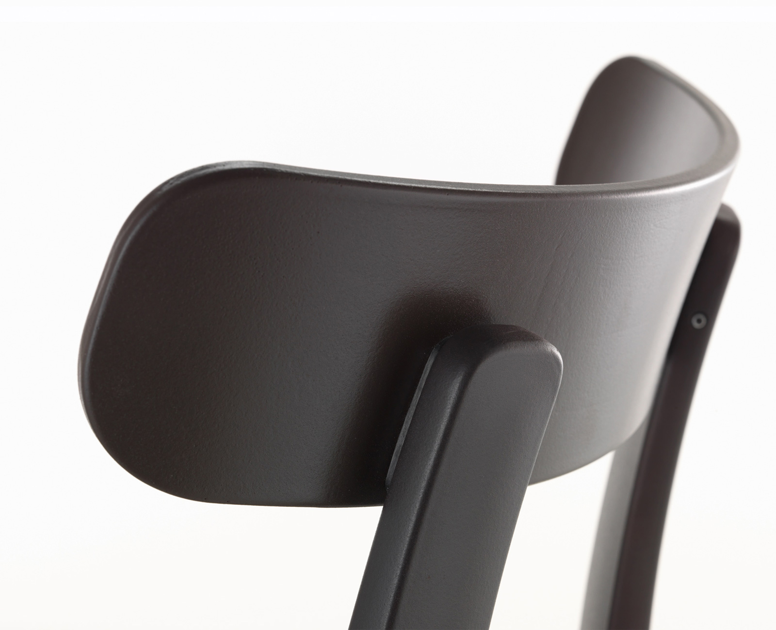 开云（中国） - 坐具|餐椅|办公家具|设计师家具|全塑椅