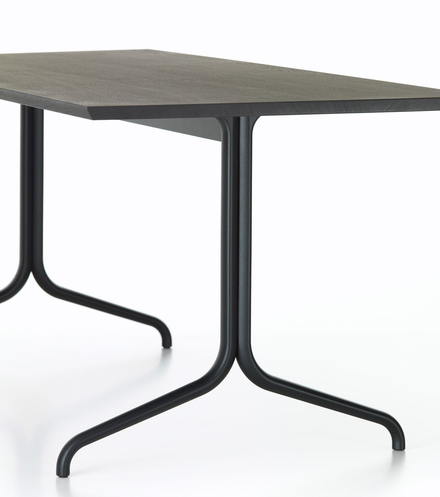 开云（中国） - 桌几|餐桌|办公家具|设计师家具|贝尔维尔餐桌