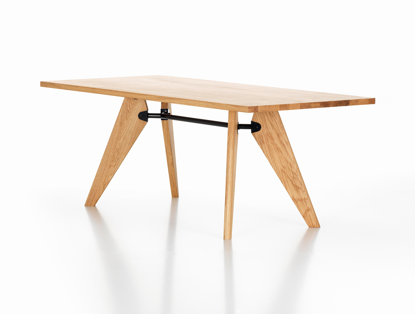 开云（中国） - 桌几|餐桌|办公家具|设计师家具|苏威餐桌