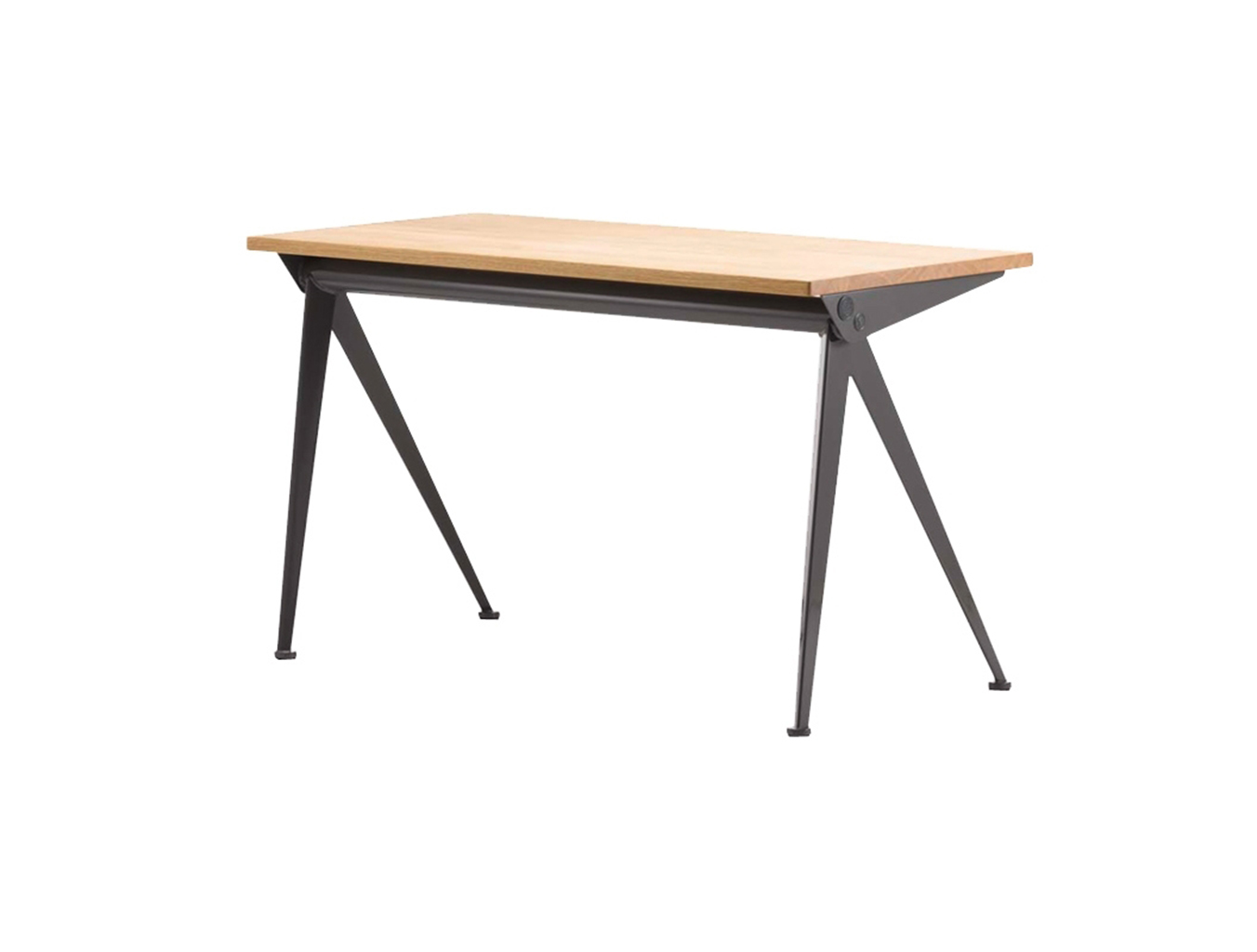 开云（中国） - 桌几|办公桌|办公家具|设计师家具|指南针方向桌