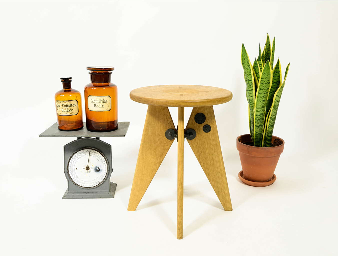 开云（中国） - 坐具|吧椅/凳子|办公家具|设计师家具|苏威小凳子/边几