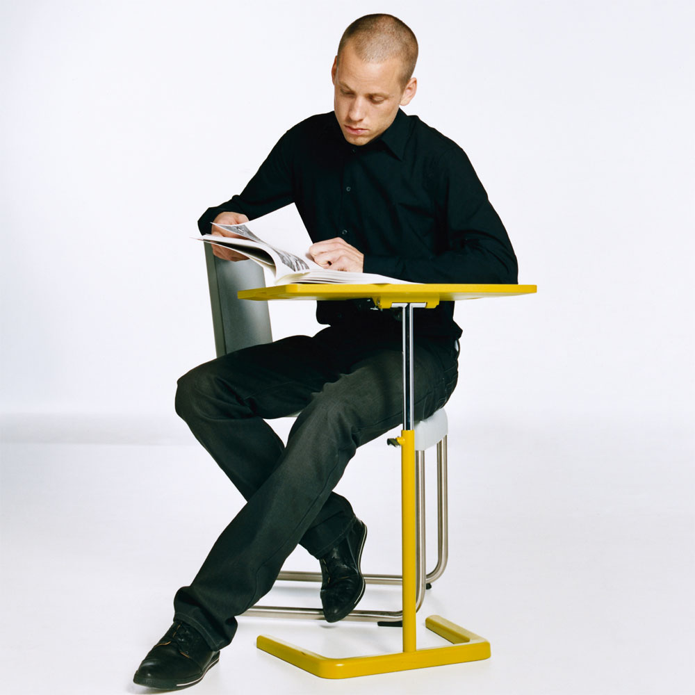 开云（中国） - 桌几|茶几/边几|办公家具|设计师家具|嵌套可升降托盘角几