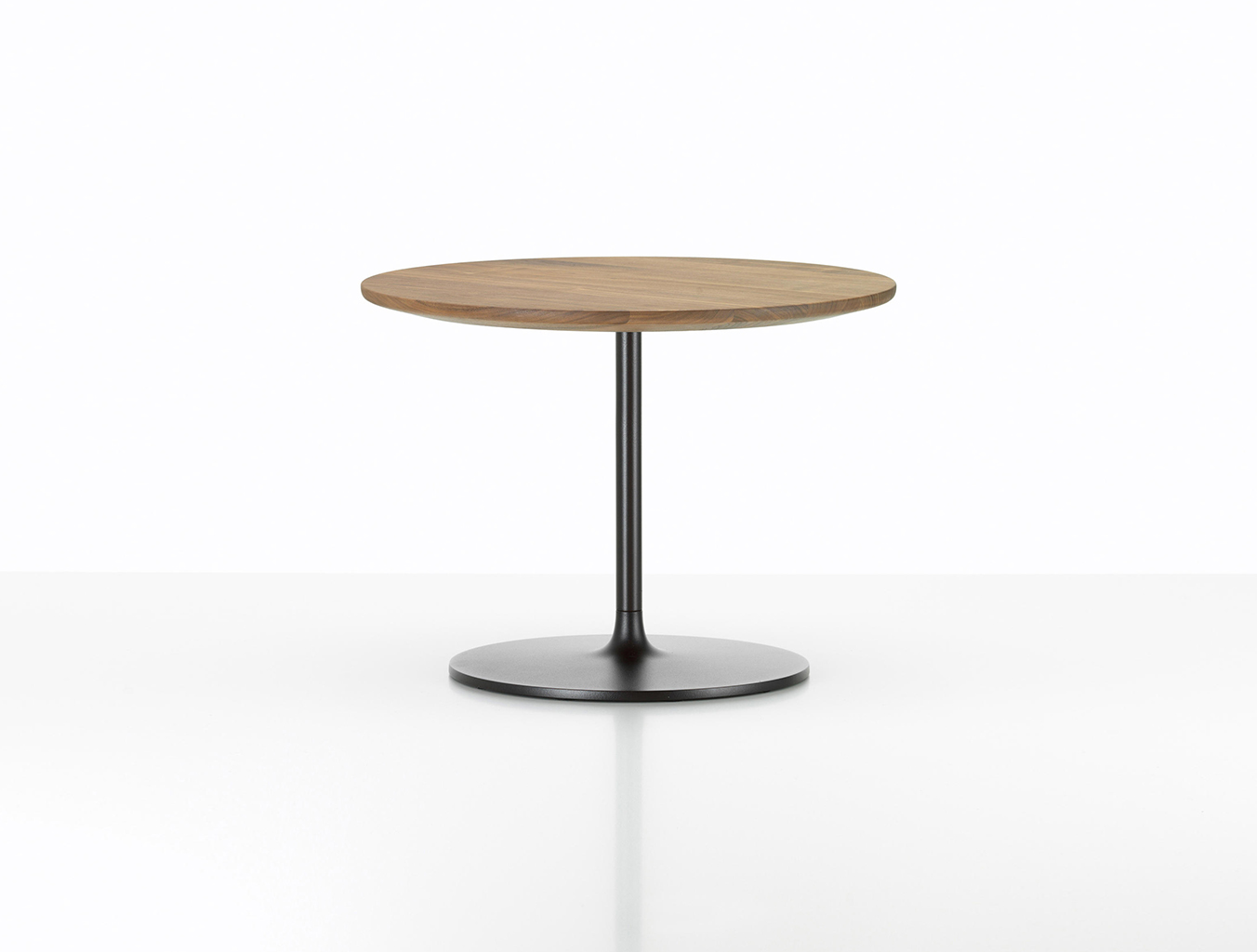 开云（中国） - 桌几|茶几/边几|办公家具|设计师家具|Occasional茶几