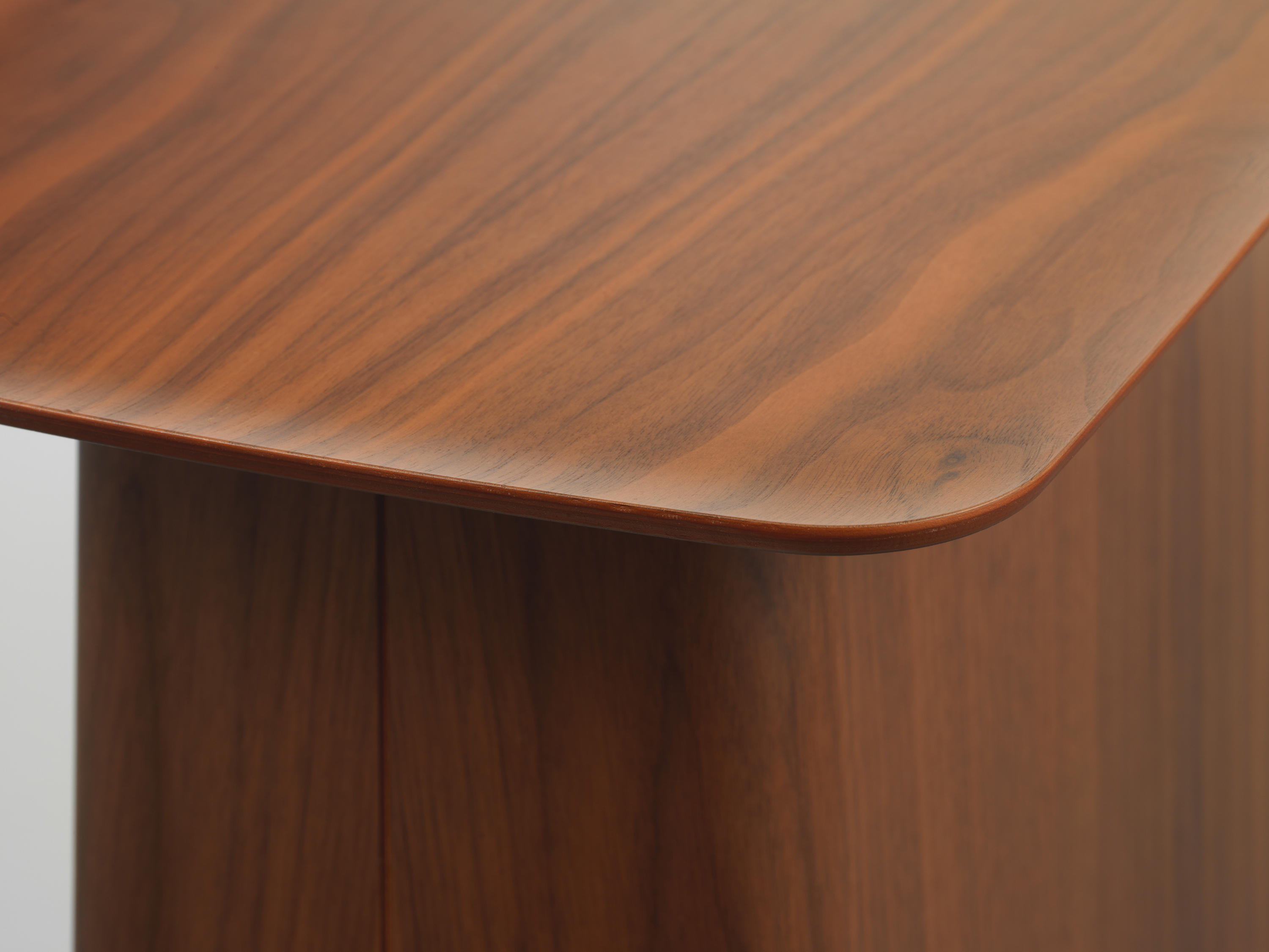 开云（中国） - 桌几|茶几/边几|办公家具|设计师家具|Wooden 边几