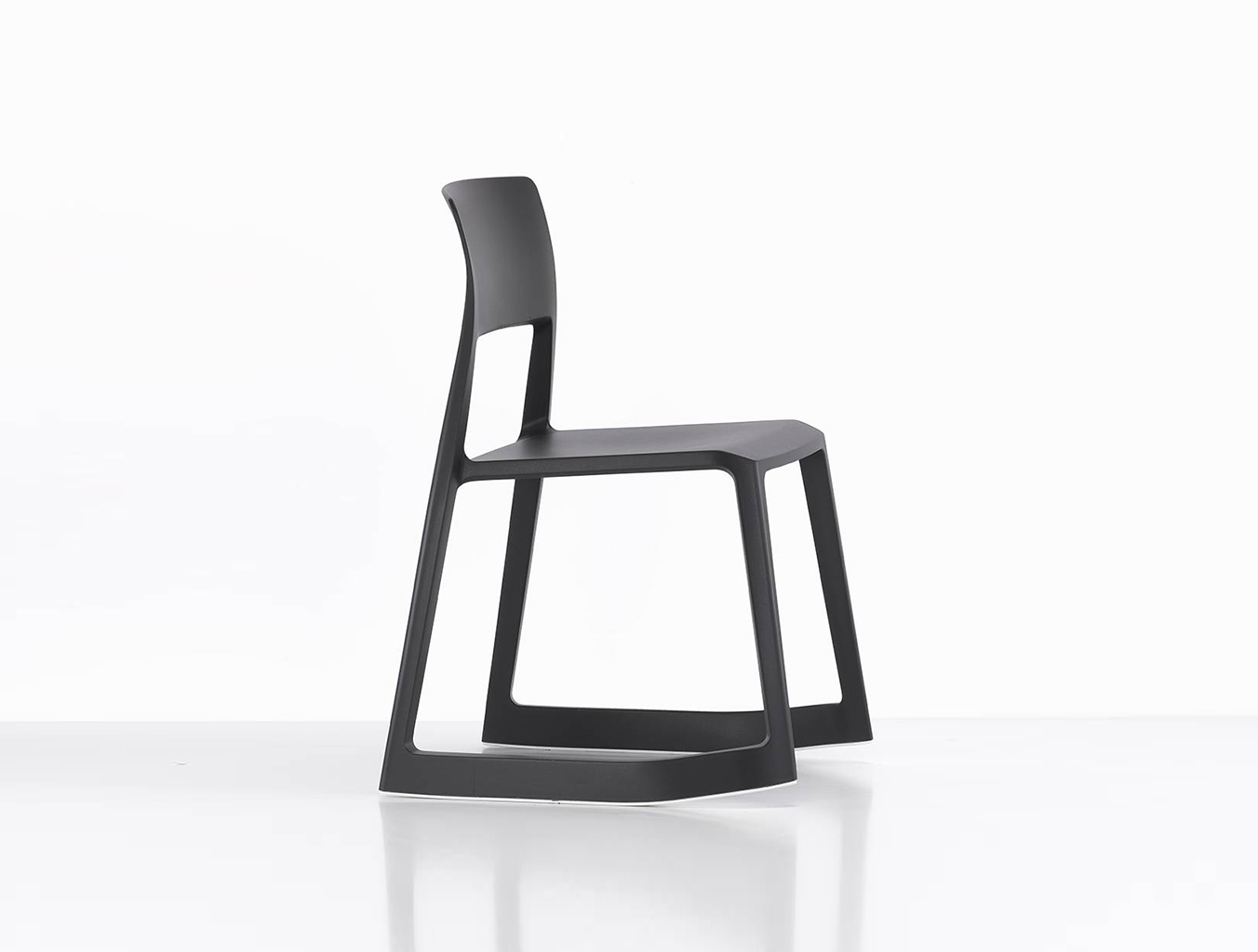 开云（中国） - 坐具|餐椅|办公家具|设计师家具|Tip Ton 餐椅