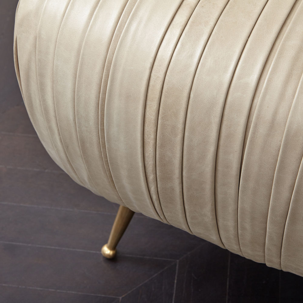 开云（中国） - 坐具|吧椅/凳子|办公家具|设计师家具|舒芙蕾矮凳