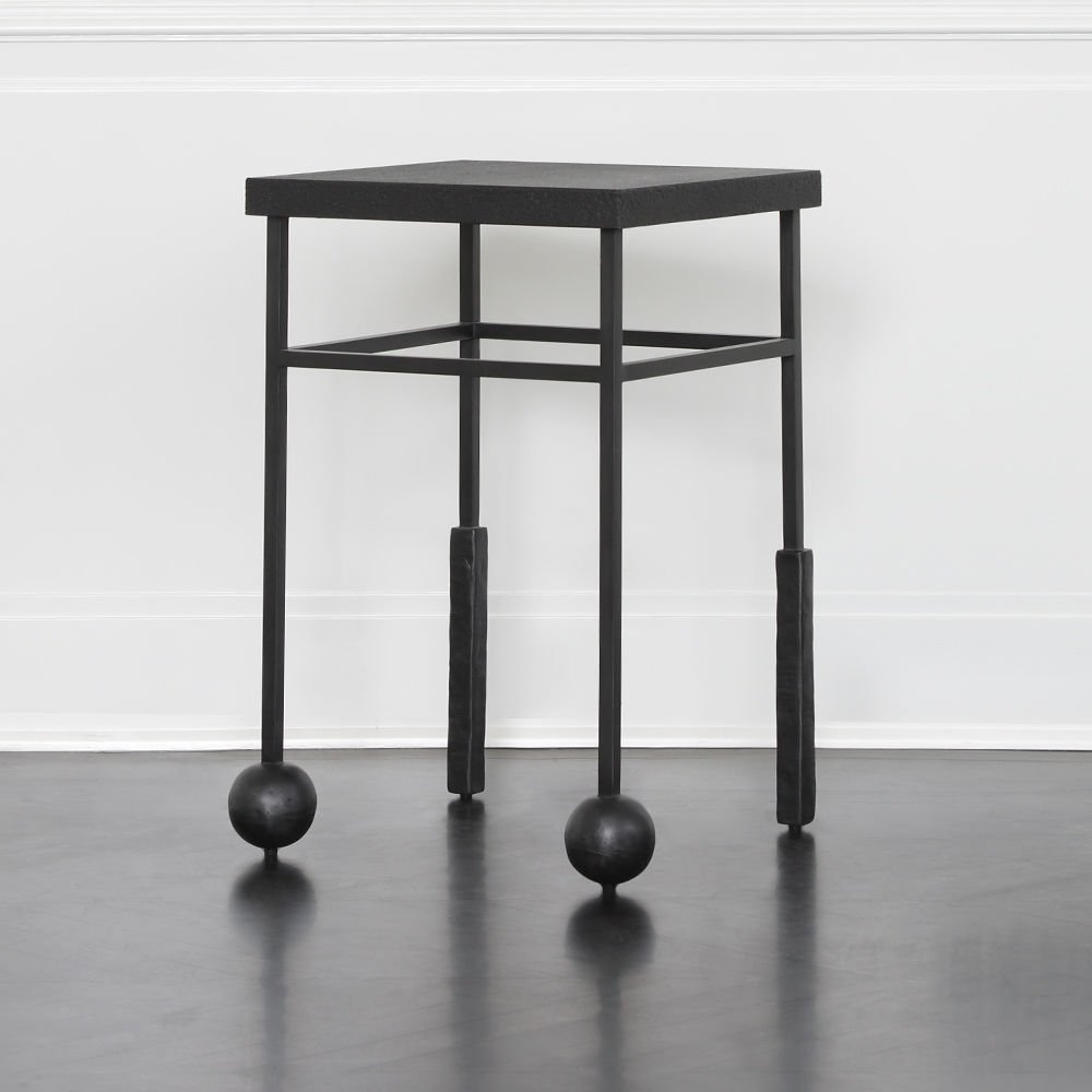 开云（中国） - 桌几|茶几/边几|办公家具|设计师家具|尼姆边几