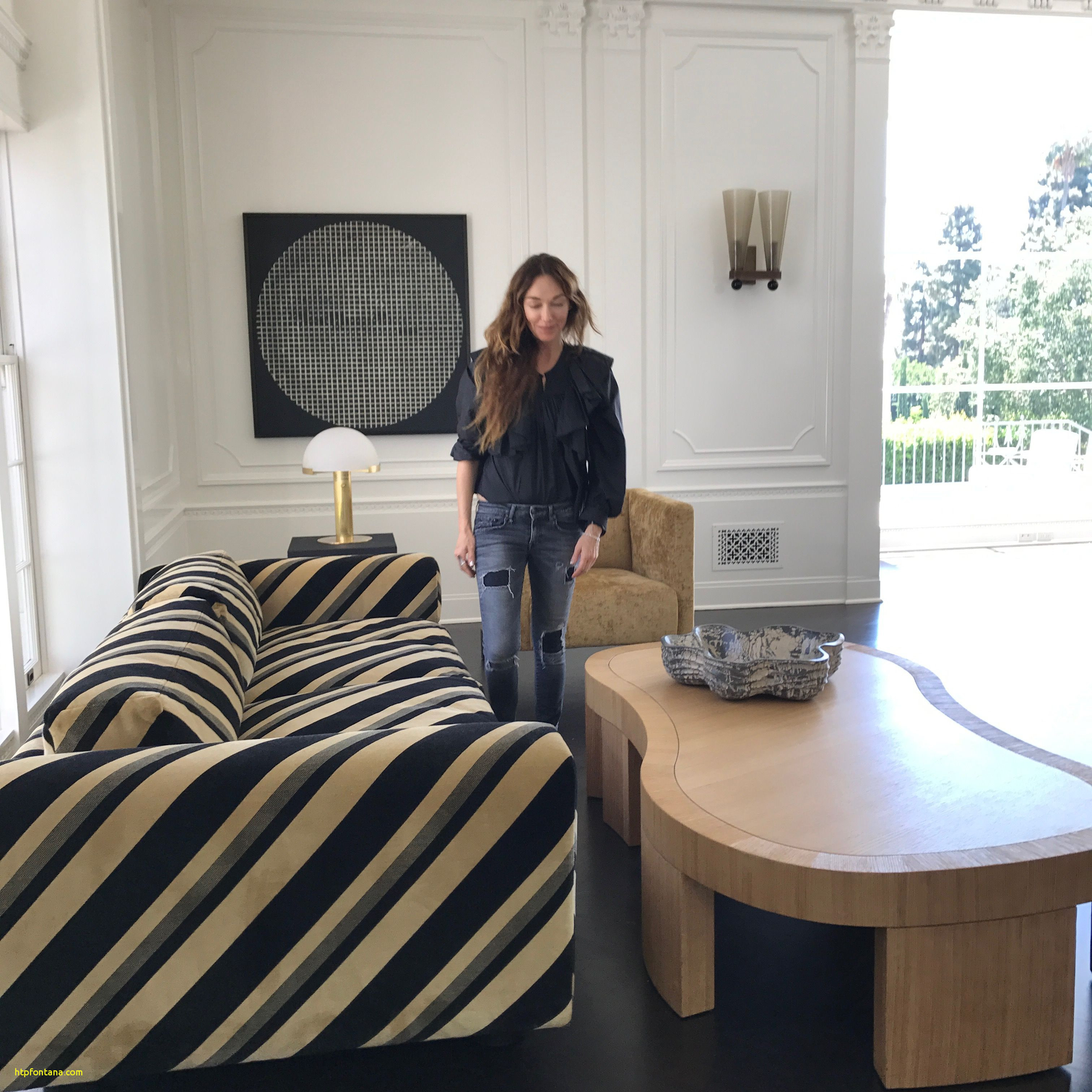 开云（中国） - 桌几|咖啡桌|办公家具|设计师家具|罗兹咖啡桌