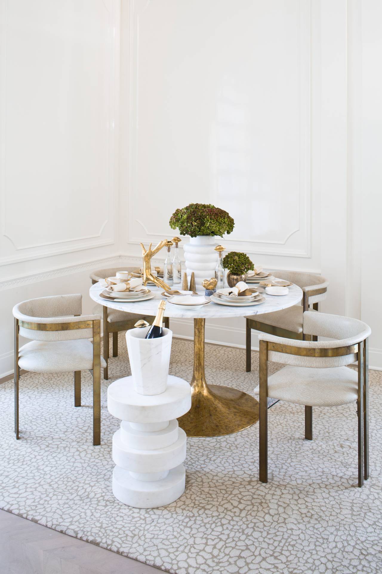 开云（中国） - 坐具|吧椅/凳子|办公家具|设计师家具|阿波罗凳子