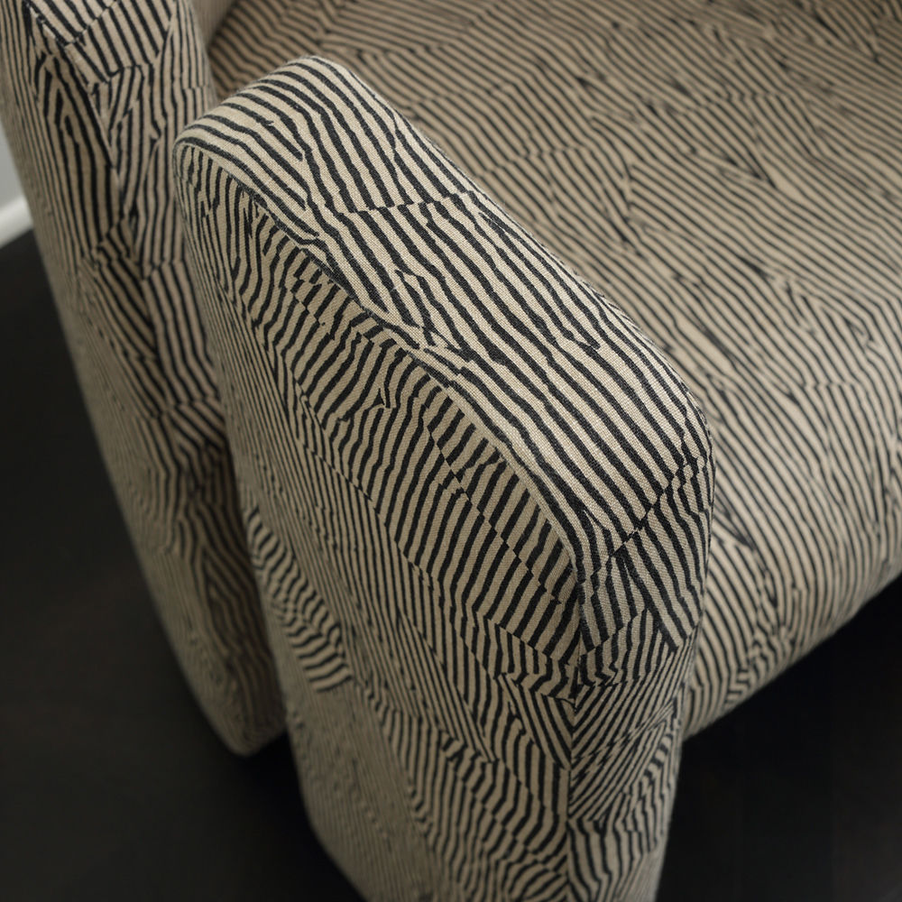 开云（中国） - 坐具|休闲椅|办公家具|设计师家具|费尔法克斯椅