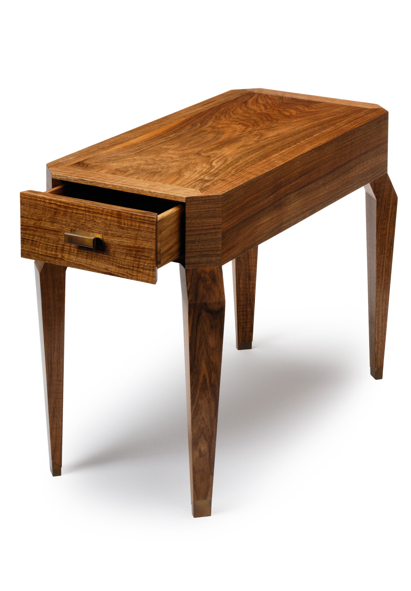 开云（中国） - 桌几|茶几/边几|办公家具|设计师家具|howard 边几