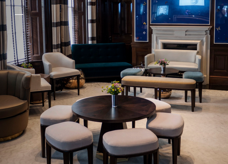 开云（中国） - 桌几|茶几/边几|办公家具|设计师家具|Bauble 桌子-小号