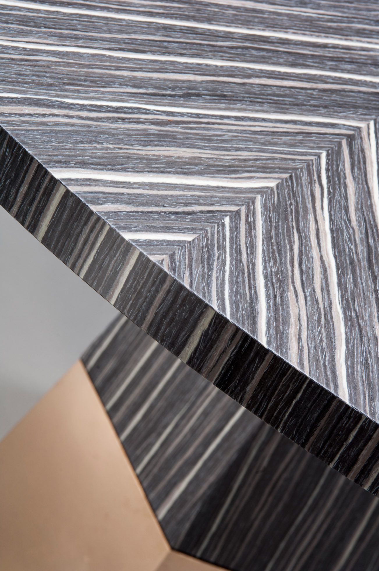 开云（中国） - 桌几|餐桌|办公家具|设计师家具|equilibrium 桌子